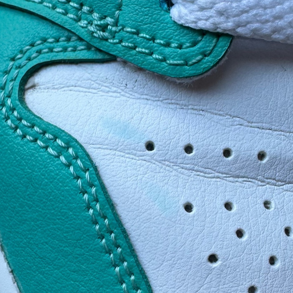 Women’s  Air Jordan 1 Mid. In washed Teal. Size 8.5 - Picture 11 of 11